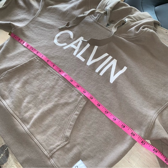 Calvin Klein Logo Cropped Hoodie - Picture 12 of 14